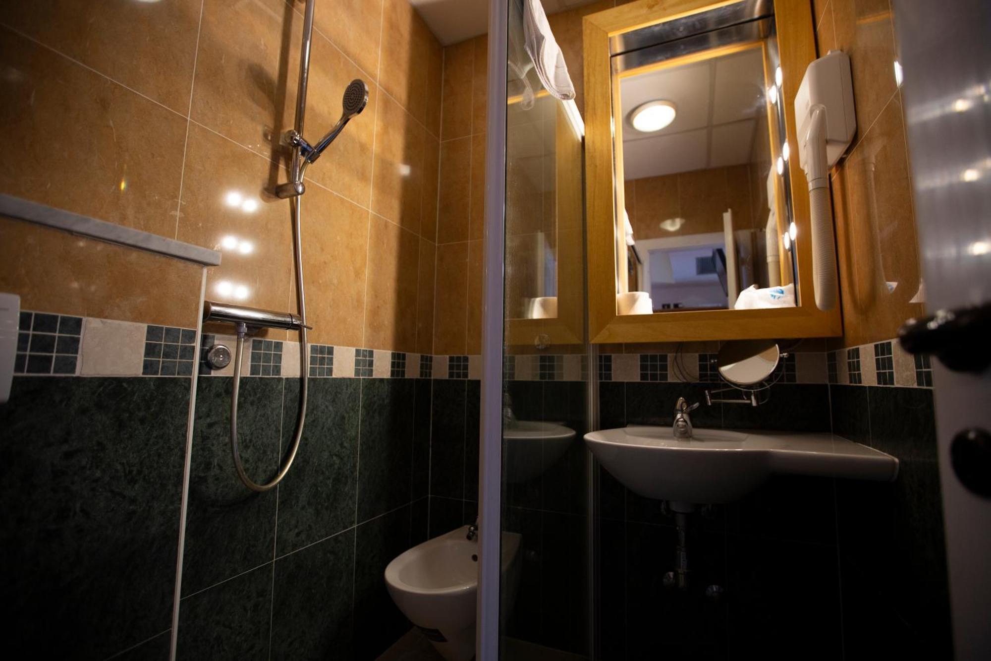Stella Maris Hotel 3*